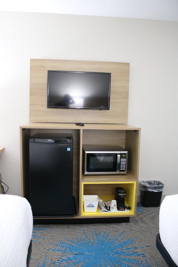 Days Inn By Wyndham Waco University Area المظهر الخارجي الصورة