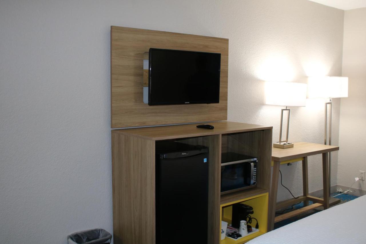 Days Inn By Wyndham Waco University Area المظهر الخارجي الصورة