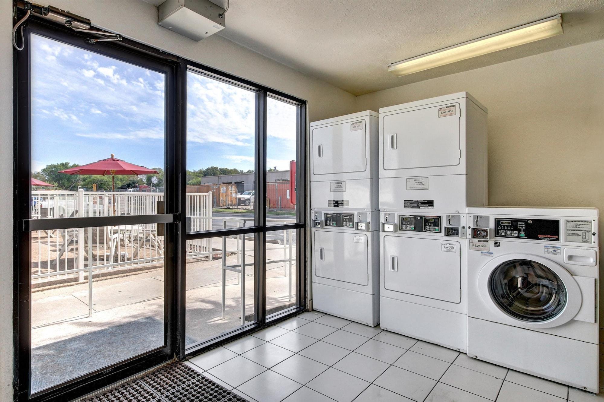 Days Inn By Wyndham Waco University Area المظهر الخارجي الصورة